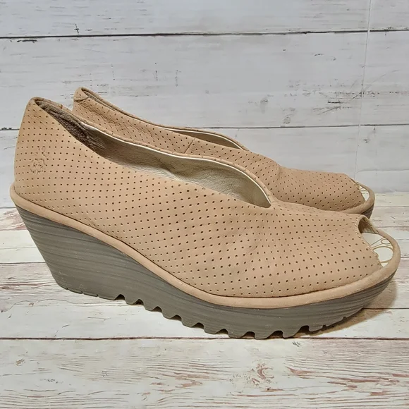 Fly London Yuri perforated Wedges - Picture 11 of 13